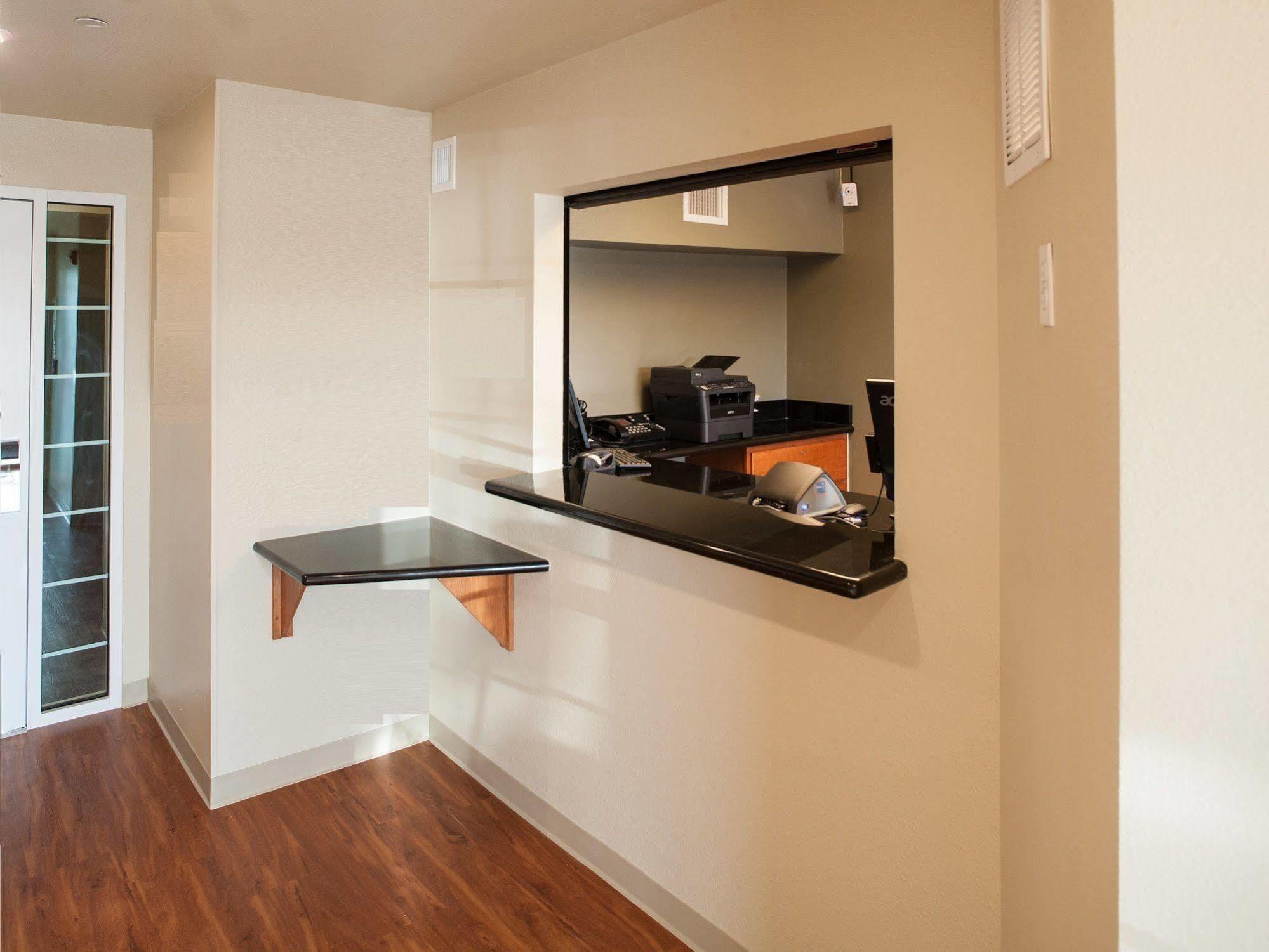 Extended Stay America Select Suites - Oklahoma City - West Екстер'єр фото