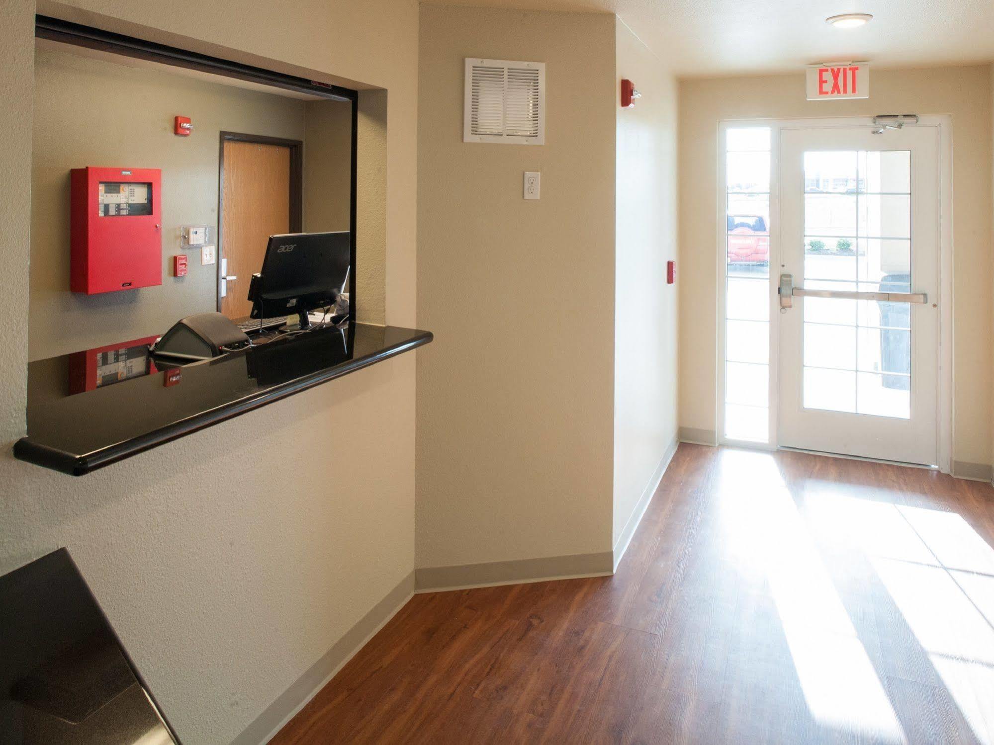 Extended Stay America Select Suites - Oklahoma City - West Екстер'єр фото